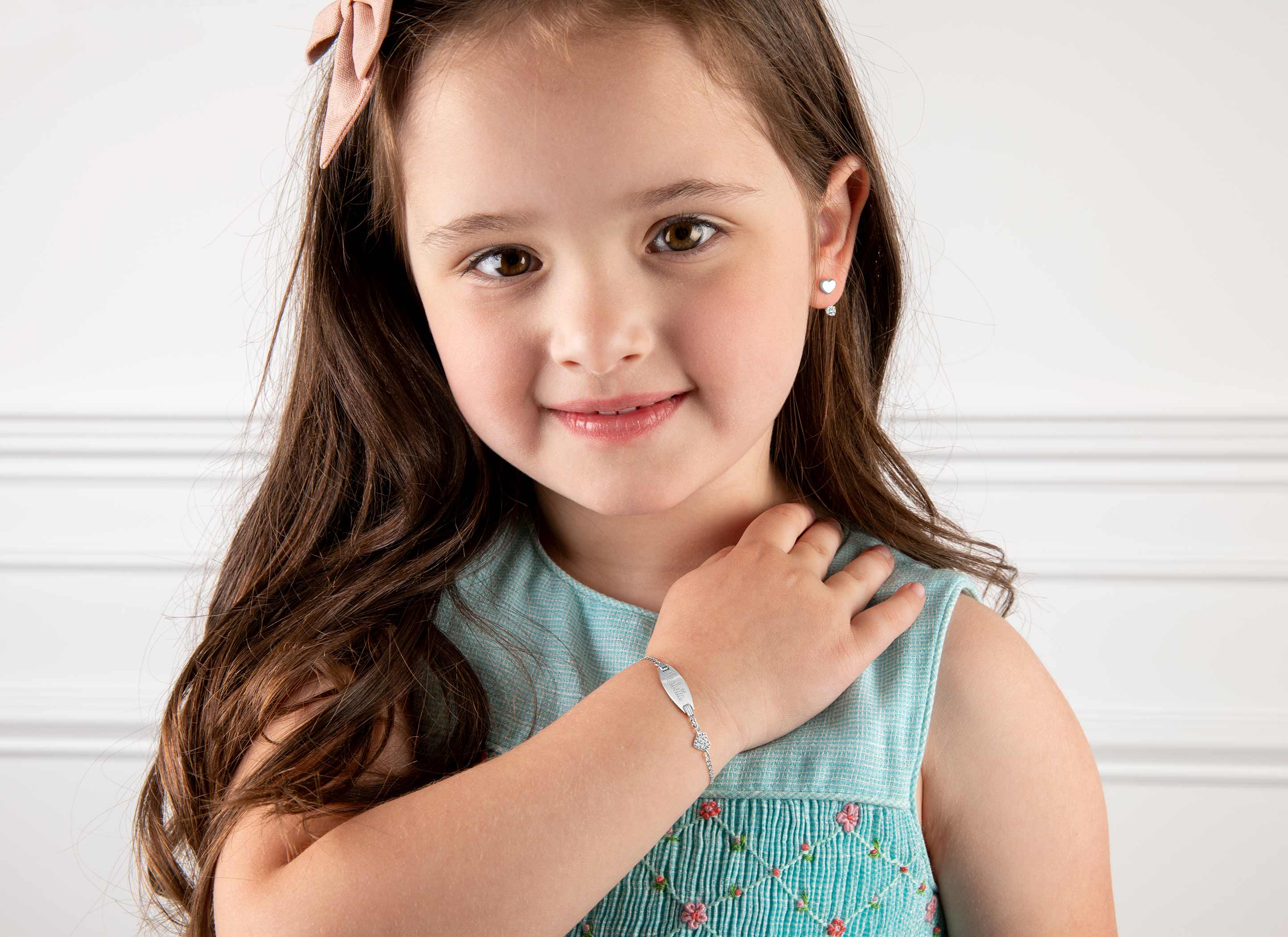Example Bracelet Show on 4 Year Old Girl