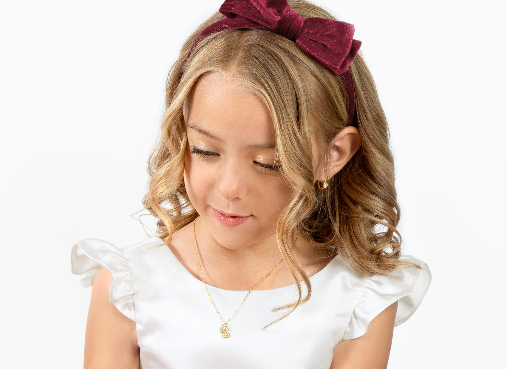 Example Necklace Shown on 6 Year Old Girl