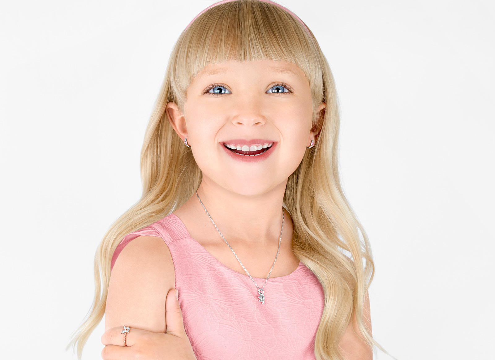 Ring Shown on 6 Year Old Girl