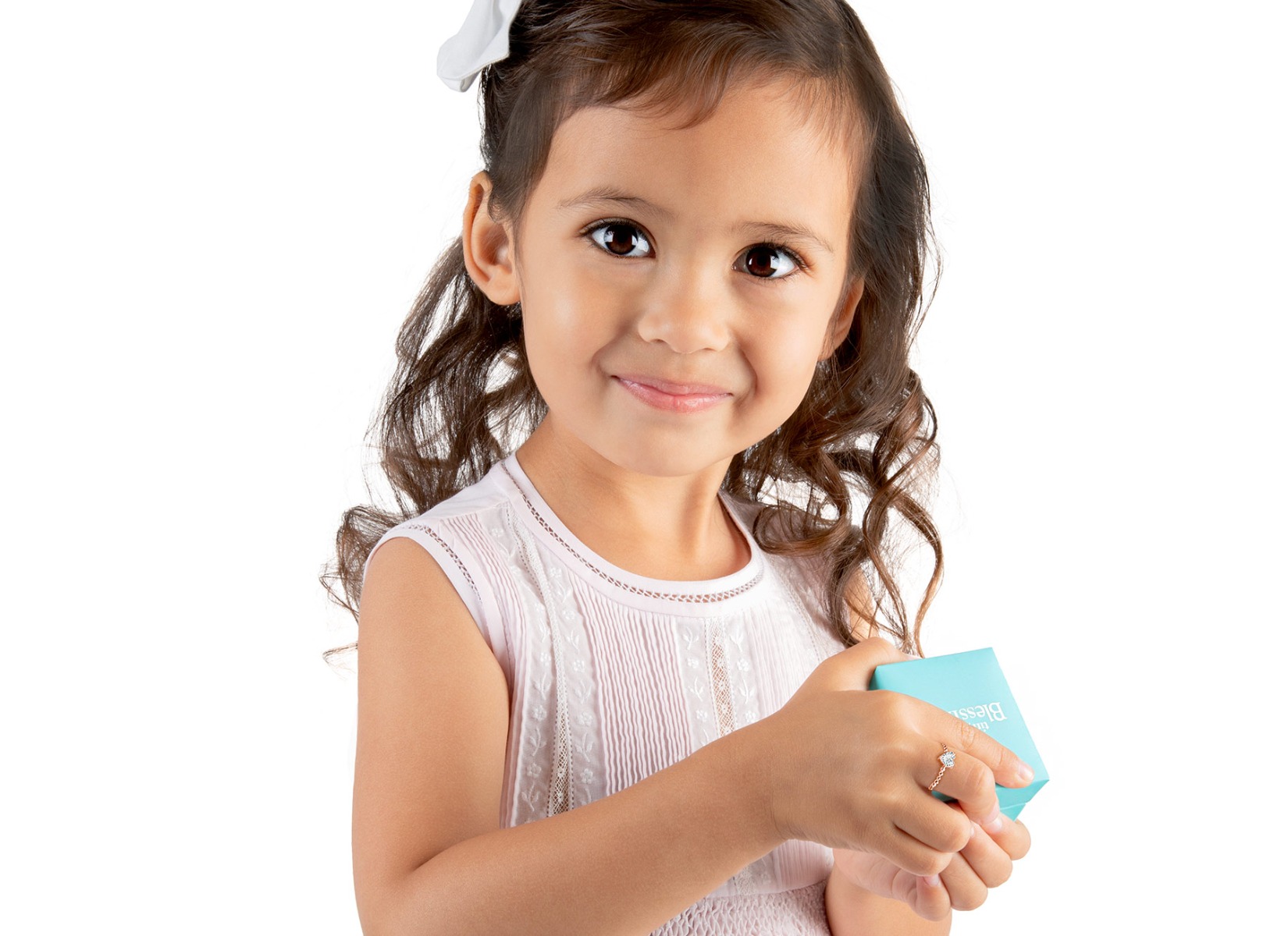 Ring Shown on 3 Year Old Girl