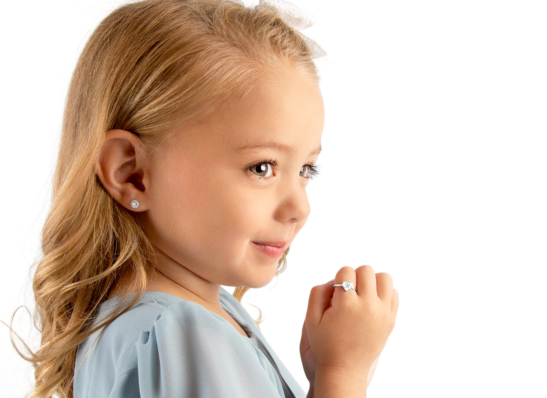 Example Ring Shown on 3 Year Old Girl