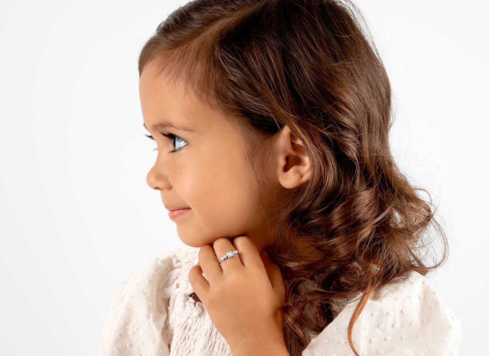 Ring Shown on 3 Year Old Girl