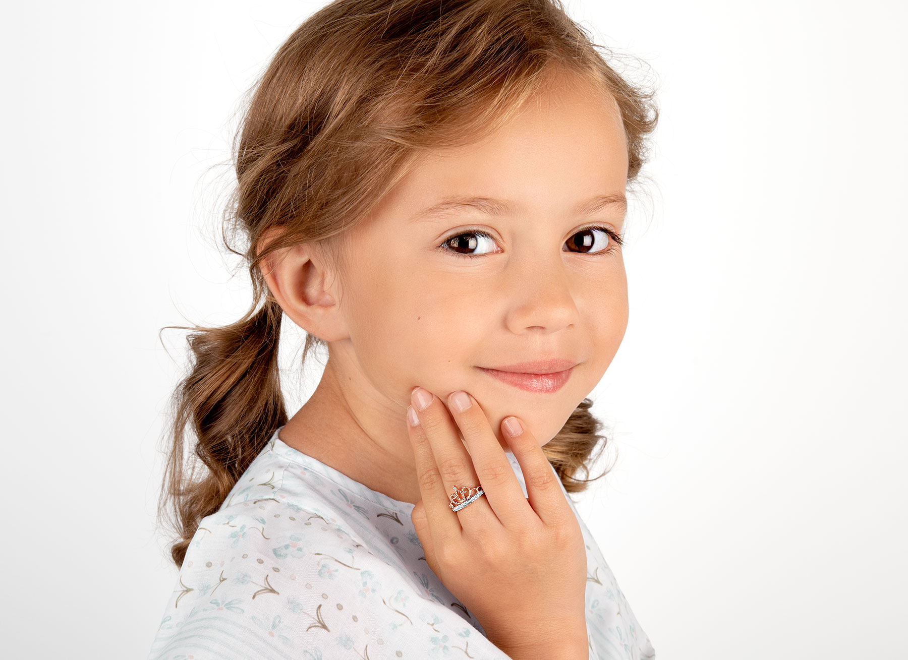 Ring Shown on 6 Year Old Girl