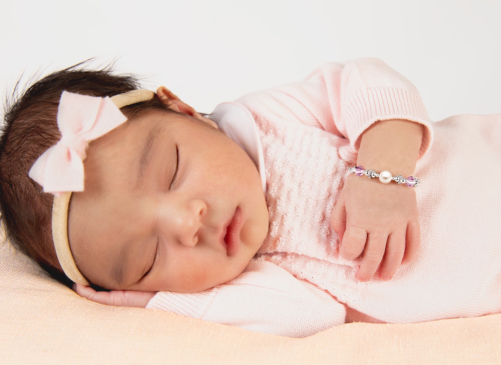 Example Bracelet Shown on Newborn Girl <br />&nbsp;